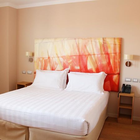 Dolcedorme Garni Hotel Parma Exterior photo